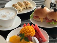 -筠咖啡西餐厅(上海国展宝龙丽筠酒店)