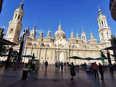 -皮拉尔圣母圣殿主教座堂