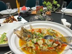 -忆江南·临江鱼馆