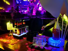 -喜鹊音乐酒馆(西街店)