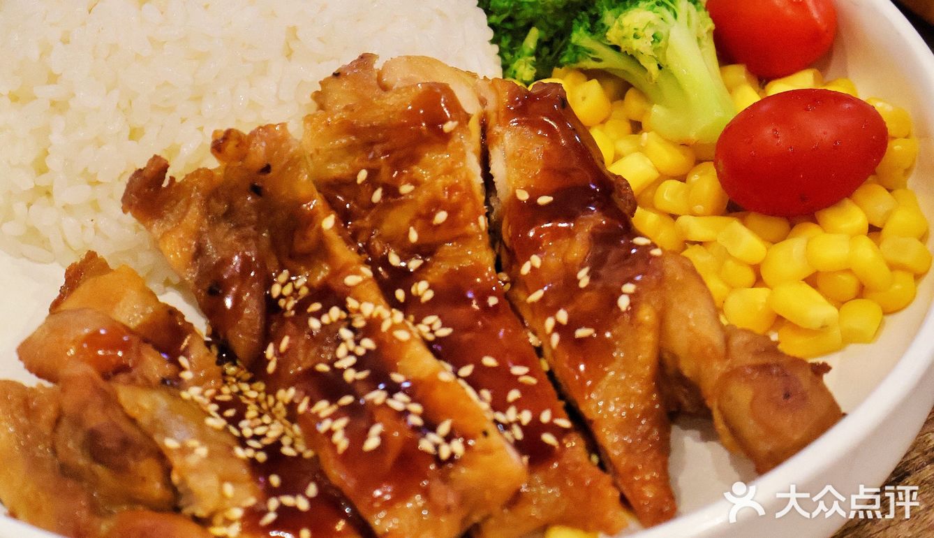 金平区汕樟路41号中旅卜蜂莲花购物中心一楼A1