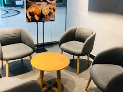 用餐区-瑞幸咖啡(创兆广场店)