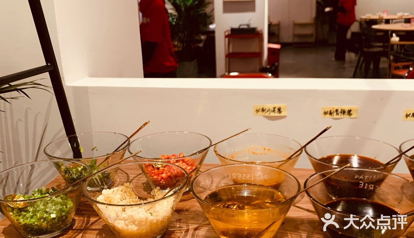 新鲜牛腩煲唤醒你沉睡味蕾