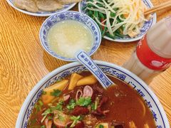 卤煮火烧-门框胡同百年卤煮(新街口店)