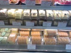 -红宝石·鲜奶小方·海派西点房(丰庄店)