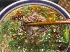 -云阿蛮云南生烫牛肉米线(奉贤路店)