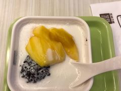 -满记甜品(优客百盛店)