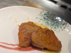 -雍容荟帝王蟹活龙虾展台自助(IFS黑金店)