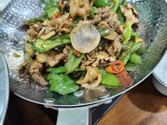 -湖南人家湘菜馆(镇江路店)