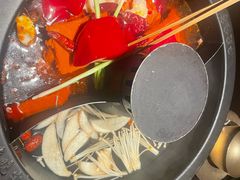 -晓宇重庆火锅(西安荟聚店)