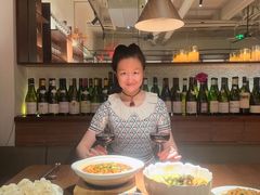 -肆海小川菜酒馆Wine Bistro (青年路店)