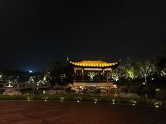 -上海滴水湖皇冠假日酒店