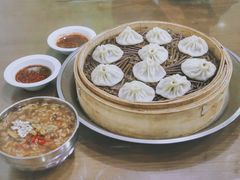 -清真老铁家灌汤包