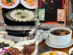 -美未居·老字号·地道顺德菜·桑拿鸡·鱼生(容桂店)