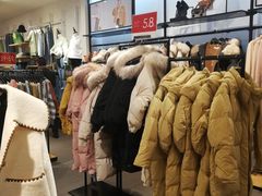 -三福时尚(三峡广场华夏银座店)