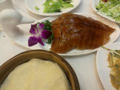 特色烤鸭-九花山烤鸭店