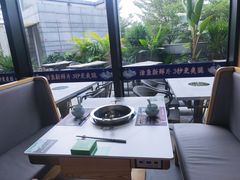 靠窗位-马家斑.鲜鱼火锅(松湖万科店)