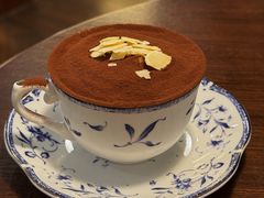 -Café Monson