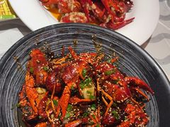 -肥肥虾庄·金牌油焖大虾(首义路店)
