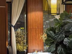 -八府香鸭·啫啫煲(华山路店)