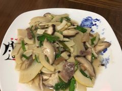 -缘来聚·徽菜名店(黄山宏村店)