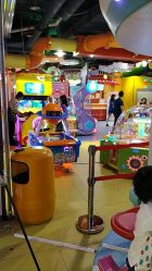 -太空学院儿童娱教乐园(中华广场店)