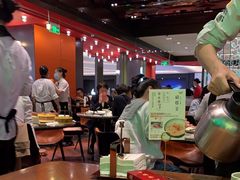 大堂-蝴蝶里·粤菜·点心(龙湖杭州金沙天街店)