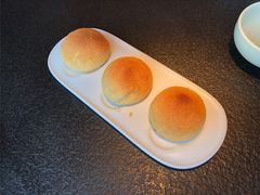 菠萝包-蝴蝶里·粤菜·点心(滨江龙湖店)