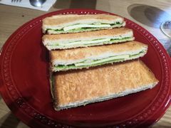 -HELLO 27 意面·沙拉·帕尼尼