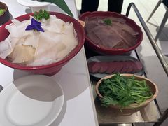 -左庭右院鲜牛肉火锅(金山万达店)