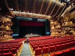 -交通银行前滩31演艺中心