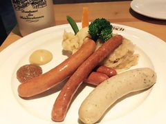 -LENBACH兰巴赫西餐啤酒坊(大连东港店)