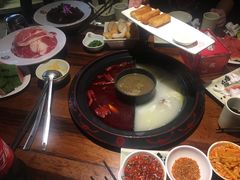 -巴邑火锅(江北万达店)