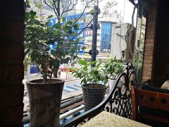 -维吾尔餐厅(宜山路店)