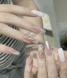 -赢韵美甲美睫瑞士净斑中心