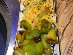 -山河屯铁锅炖鲜鹅·东北菜(开发区一店)