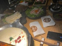 台式麻辣锅-湊湊火锅·茶憩(杭州湖滨银泰in77店)