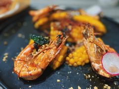 惹味胡椒虾配烤玉米-CHILLAX轻乐时(侨建·Hi City店)