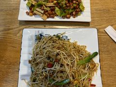 -牛八宝桂林米粉(八里庄店)