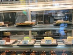 面包甜点陈列柜-猫王榴莲世家(三里屯SOHO商场店)