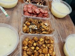 鱿鱼-蓝精灵饺子店