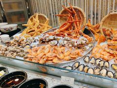 -怡豪大饭店·银顶旋转餐厅
