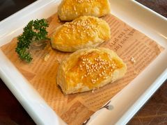 蜜汁叉烧酥-山水茶艺馆·点心粤菜·30年老字号