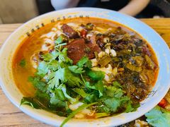 -每碗面馆(新鸿安大厦店)