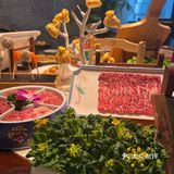 作为北京老字号铜锅涮肉品牌，他家主打传统老北京风味
