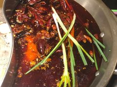 -四小区火锅·巷子里的重庆火锅(花照壁店)