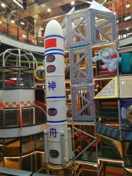 -嗨翻Hi-Fun竞技主题乐园·蹦床团建生日聚会(五棵松华熙店)