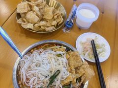 -雙冲柳州螺蛳粉&酸嘢&桂林米粉(簋街店)