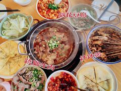 -大众跷脚牛肉馆·非遗传承单位(峨眉山店)