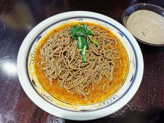 -蓝田九大碗民俗食府(蓝田店)